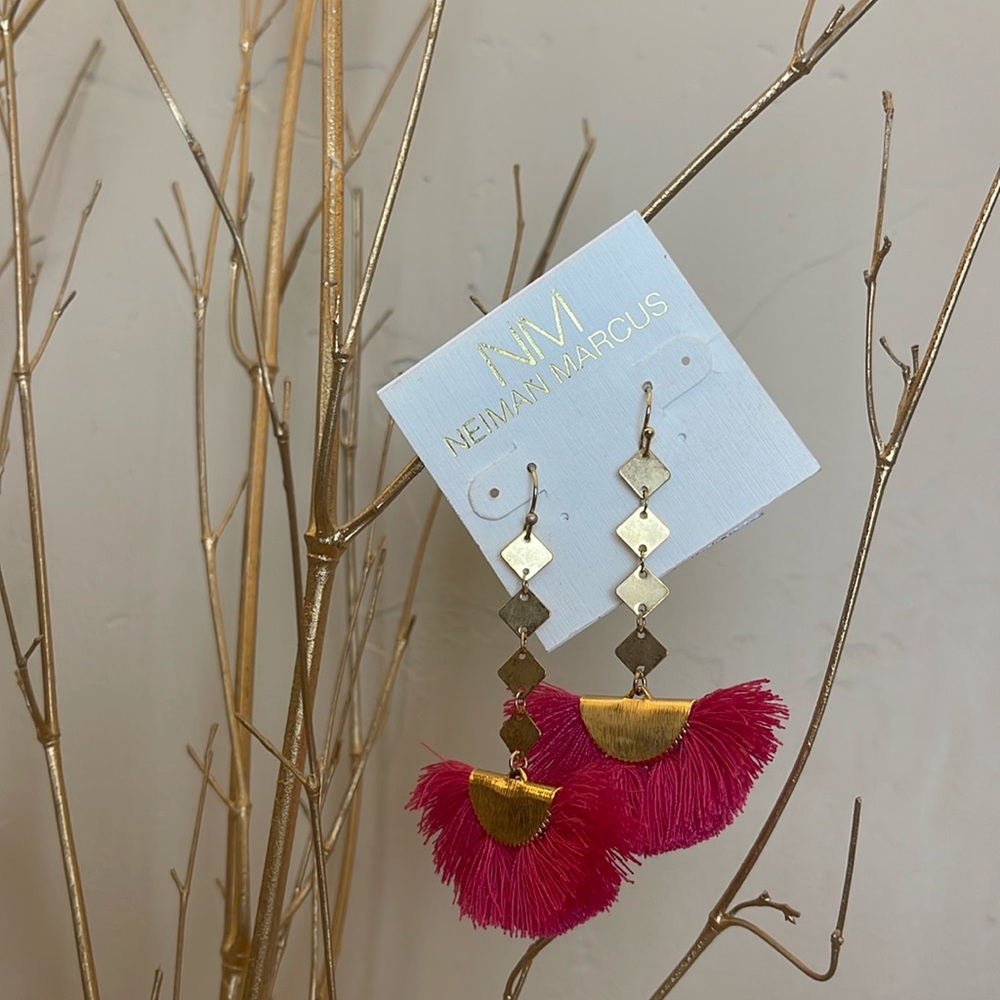 Earrings from Neiman Marcus 🩷